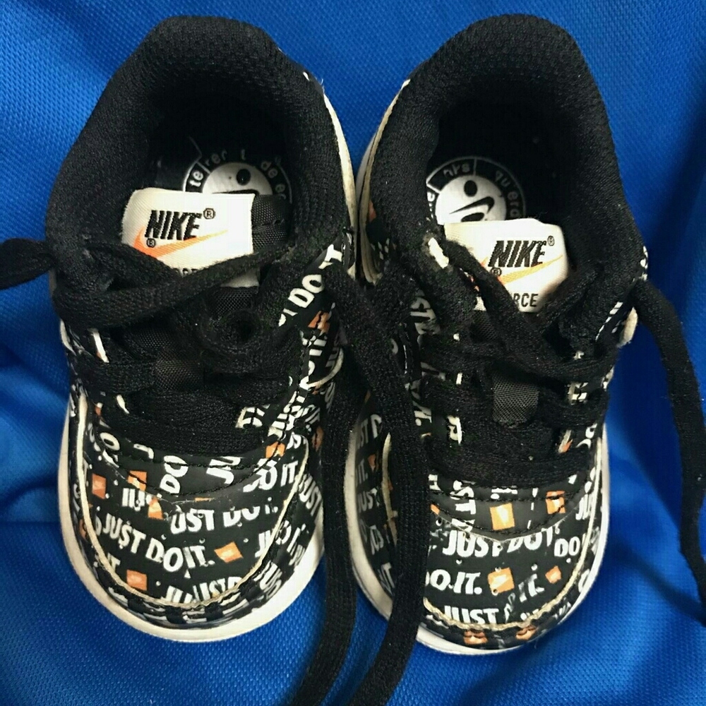 Kid Sneakers